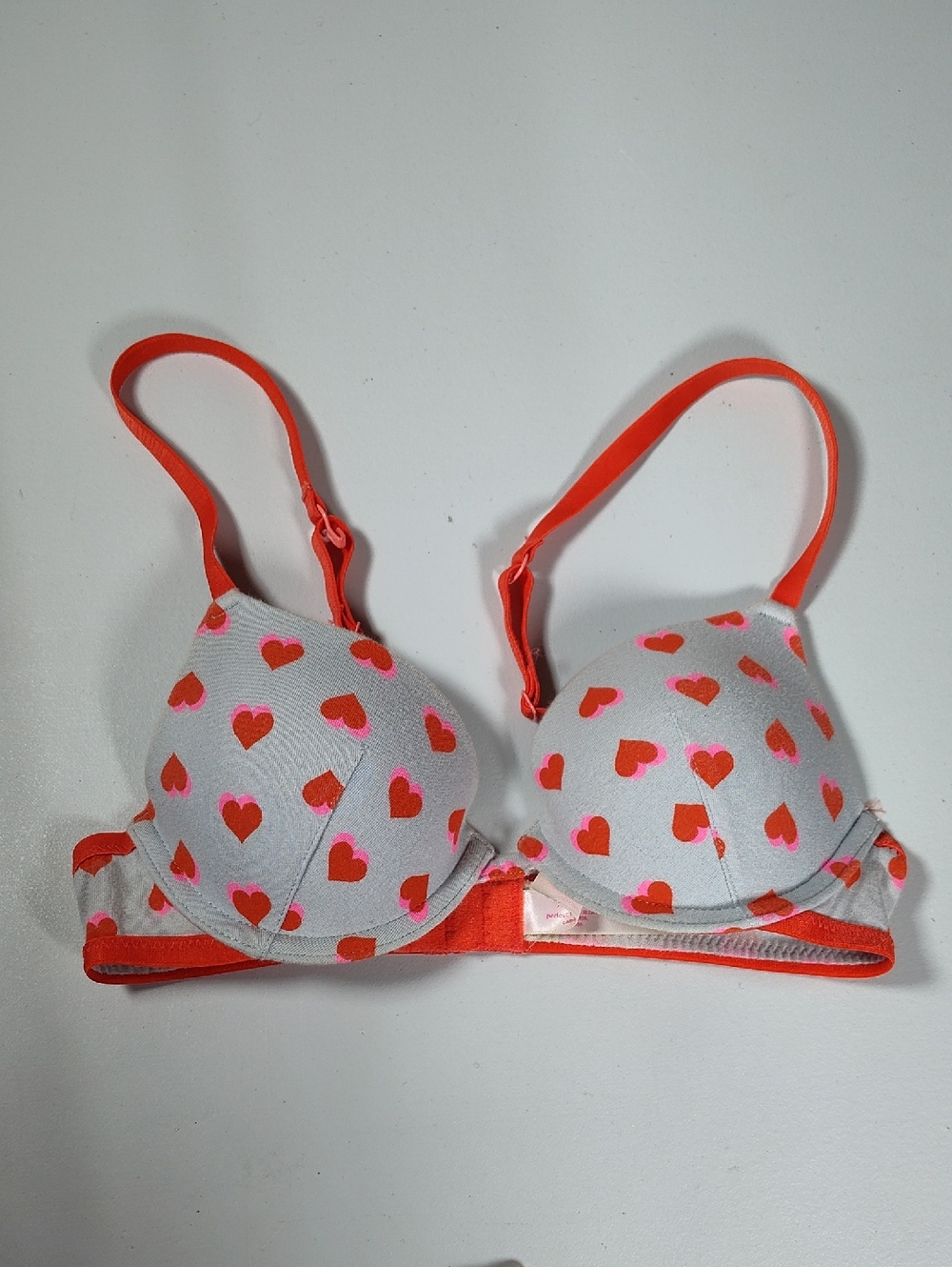 Target Xhilaration Perfect T-shirt Bra padded wire heart‎ pattern 32A
